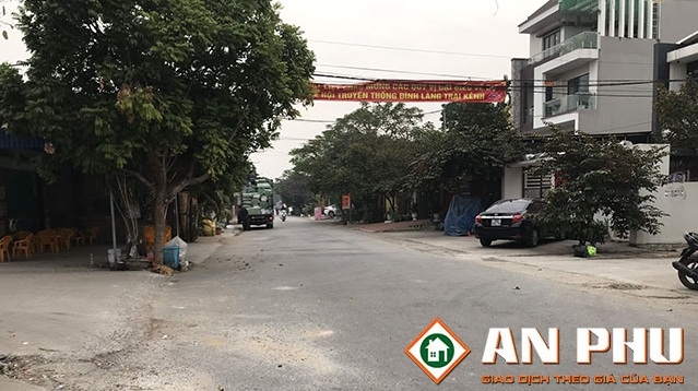 Bán nhanh lô đất tặng ngay căn nhà cấp 4 đẹp tại Kênh Giang