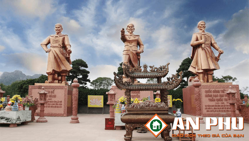 Quảng trường Chiến thắng. Quảng trường Chiến thắng.