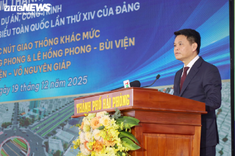 Ông Lê Ngọc Châu, Chủ tịch UBND TP Hải Phòng phát biểu tại lễ khởi công.