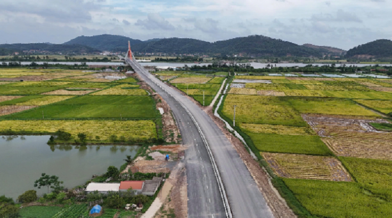 Cầu nghìn tỷ đồng vượt sông Thương, dân hết cảnh qua sông lụy phà- Ảnh 19. Cầu nghìn tỷ đồng vượt sông Thương, dân hết cảnh qua sông lụy phà- Ảnh 19.