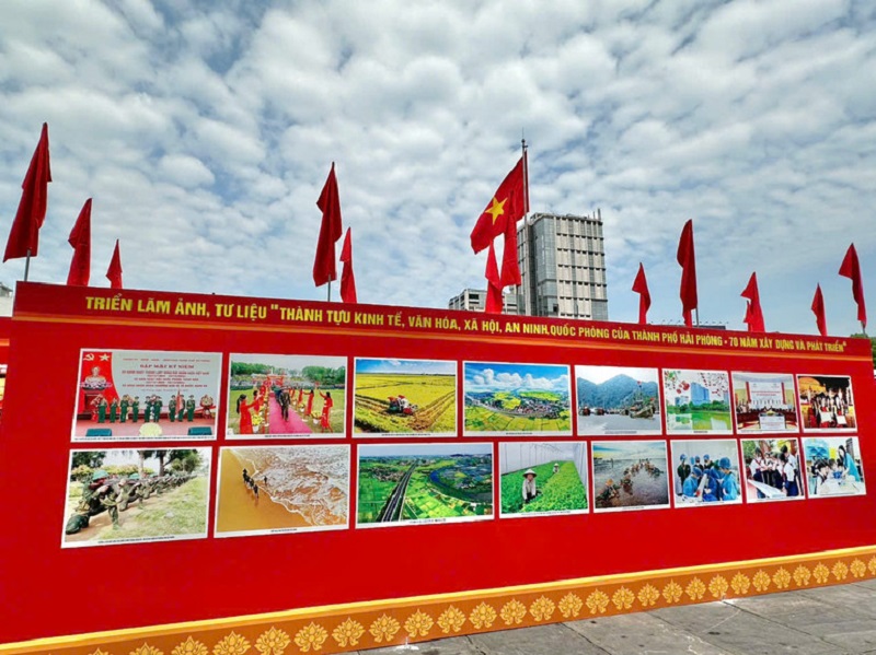 Triển lãm thành tựu 70 năm xây dựng và phát triển Hải Phòng ảnh 1