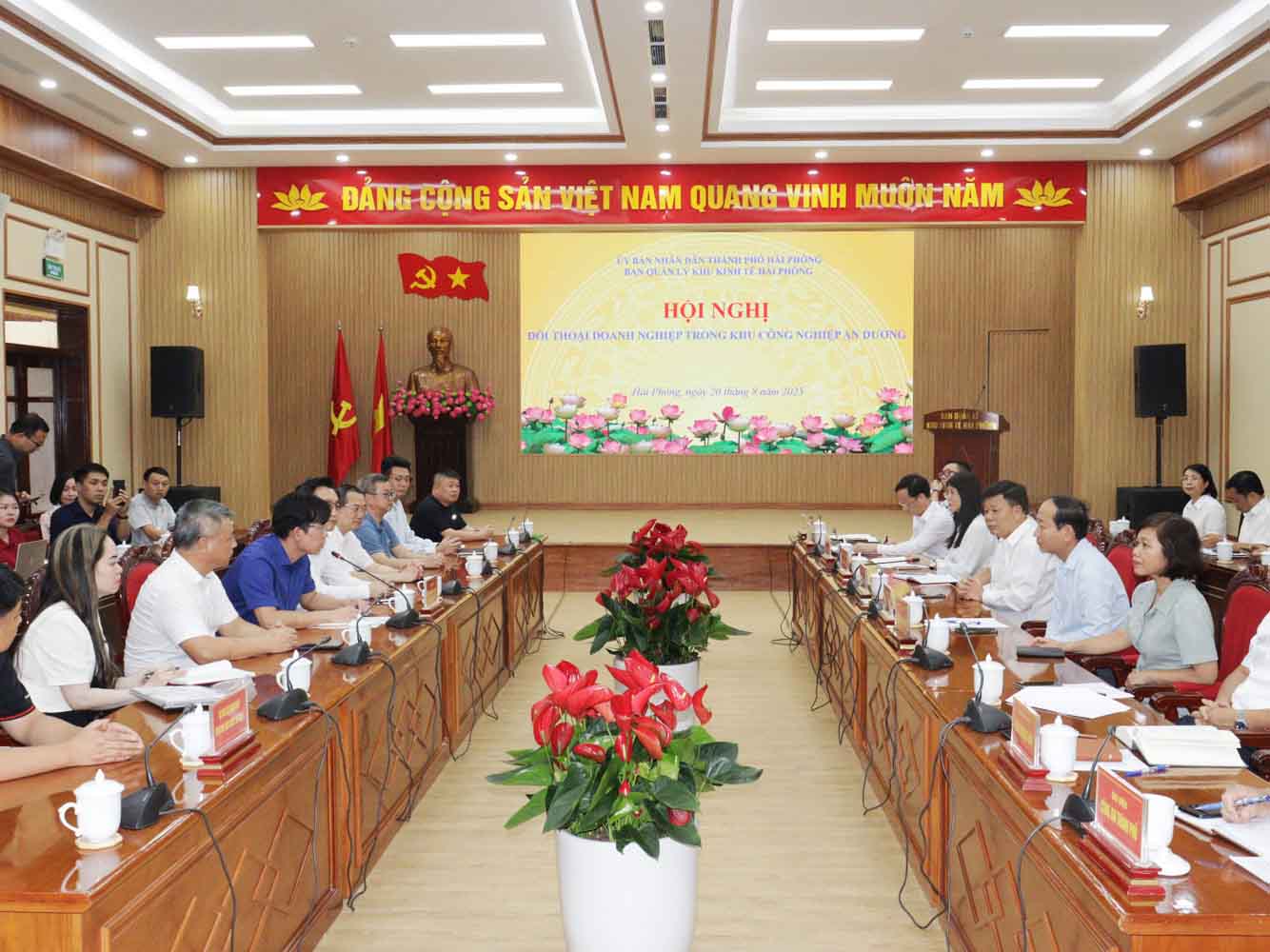 Ban Quản lý Khu kinh tế Hải Phòng đối thoại với các doanh nghiệp có dự án đầu tư hoạt động trong Khu công nghiệp An Dương