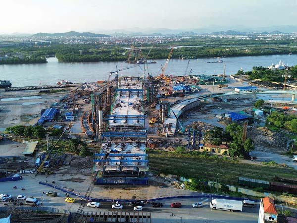 Tổng công ty Thăng Long tăng tốc trên công trình cầu Nguyễn Trãi