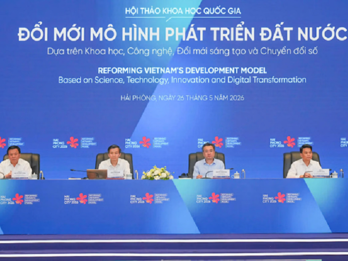 Đổi mới mô hình phát triển đất nước dựa trên khoa học, công nghệ và chuyển đổi số 