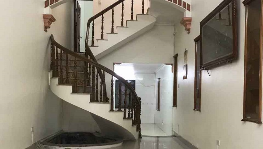 Cần bán nhà 2.5 tầng 55m2 tại ngõ 385 Ngô Gia Tự, Đằng Lâm, Hải An, Hải Phòng