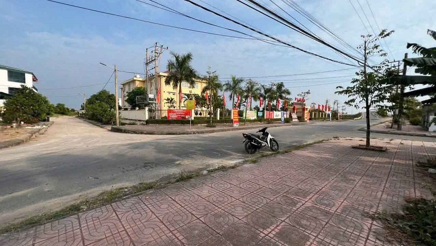 Bán lô đất mặt đường chính gần UBND, Phường Quảng Yên, Tỉnh Quảng Ninh