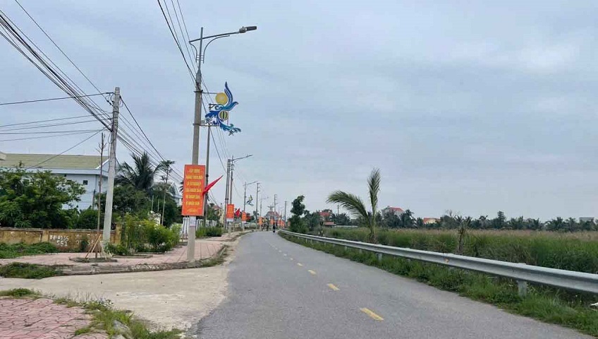 Cần bán lô đất nền 300 m2, khu Đầm 3, Tiền Phong, Phường Quảng Yên, Quảng Ninh