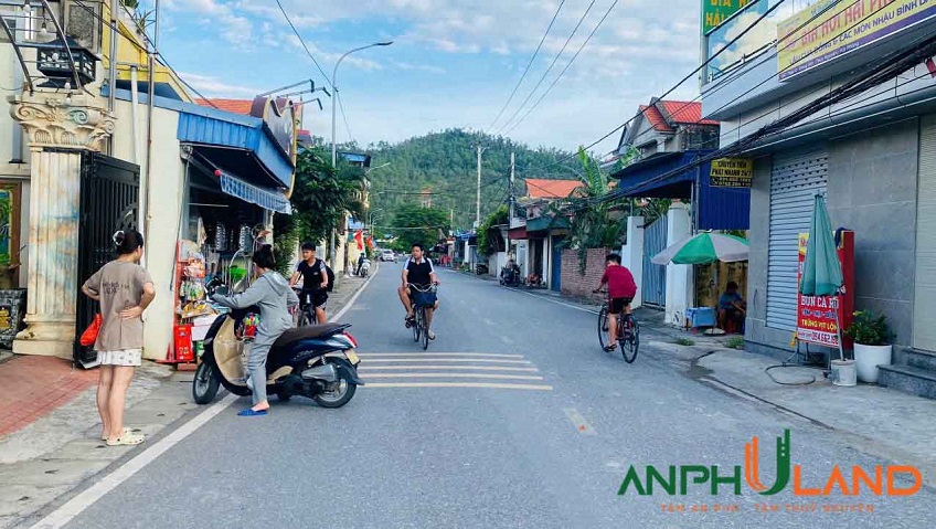 Chính chủ gửi bán căn nhà cấp 4  mặt đường P Lưu Kiếm ( xã Đông Sơn), TP Hải Phòng
