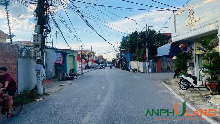 Chính chủ gửi bán căn nhà cấp 4  mặt đường P Lưu Kiếm ( xã Đông Sơn), TP Hải Phòng