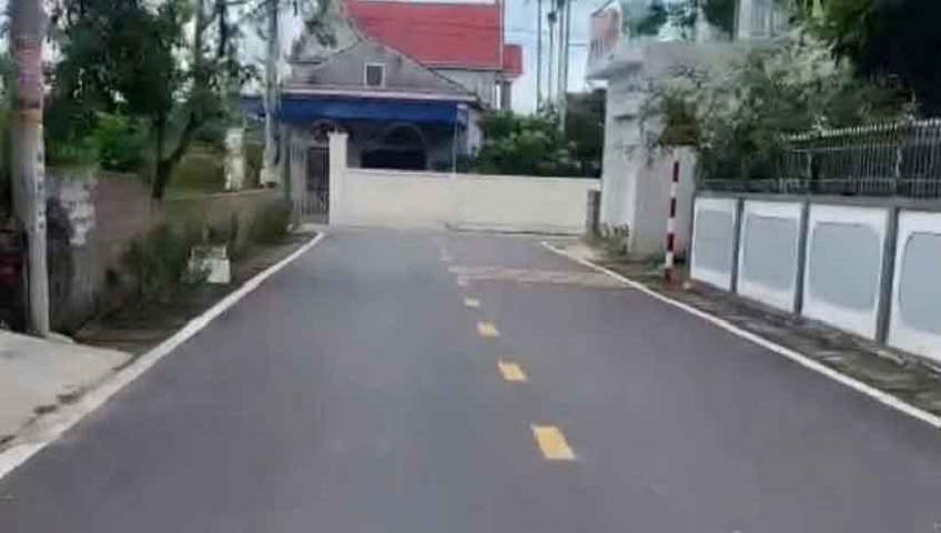 Siêu phẩm mặt đường trải nhựa tại TDP Đông, Phường Thiên Hương ( xã Lâm Động), TP Hải Phòng