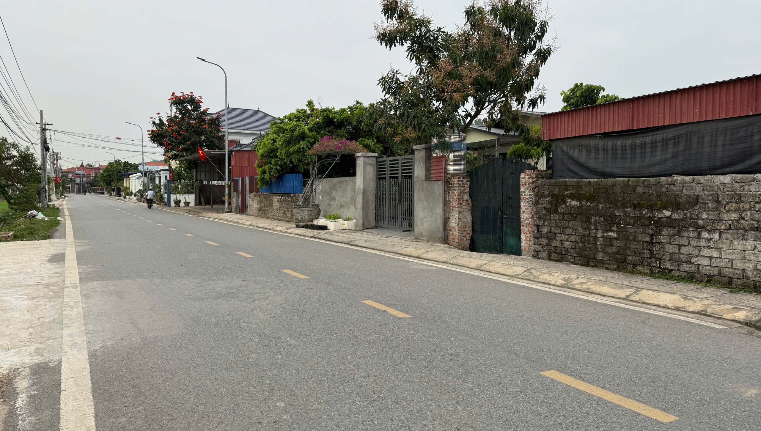 Chính chủ cần bán lô đất 03 rộng gần 2.000m² mặt đường ô tô tại xã Việt Khê, TP Hải Phòng