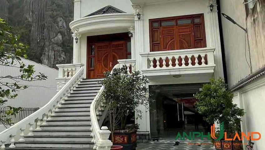 Cần bán nhà mái thái đẹp, mặt đường 352 xã Việt Khê (xã Lại Xuân cũ), TP Hải Phòng